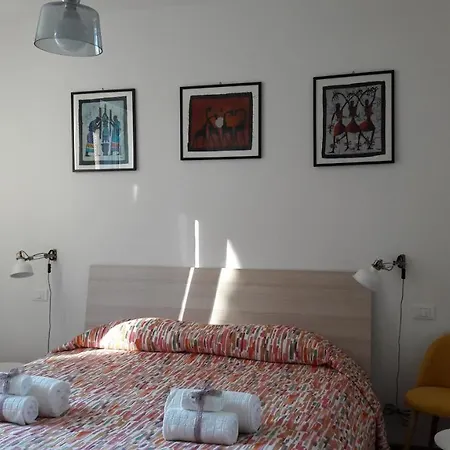 Ca' Di Camineve Bed & Breakfast Loano