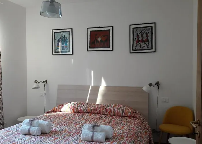 Ca' Di Camineve Bed and breakfast Loano